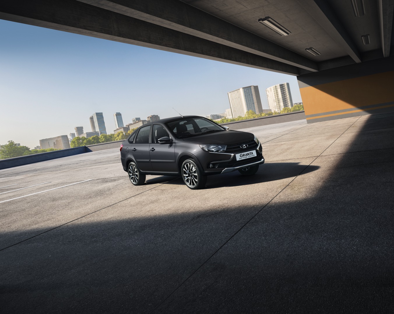 LADA_Granta_Active_Cross_2_img_Preview.jpg (359 KB)